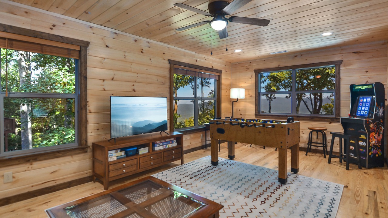 Photo of Bedroom in Walnut Mountain