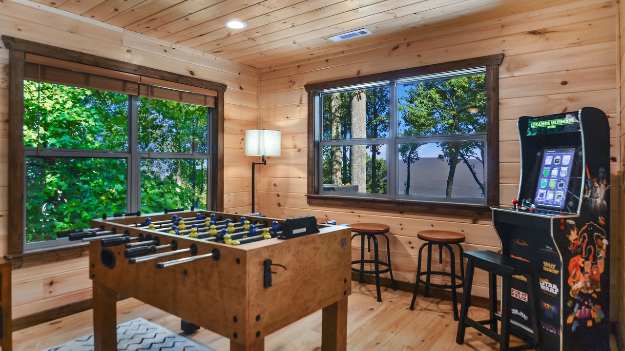 Photo of Bedroom in Walnut Mountain
