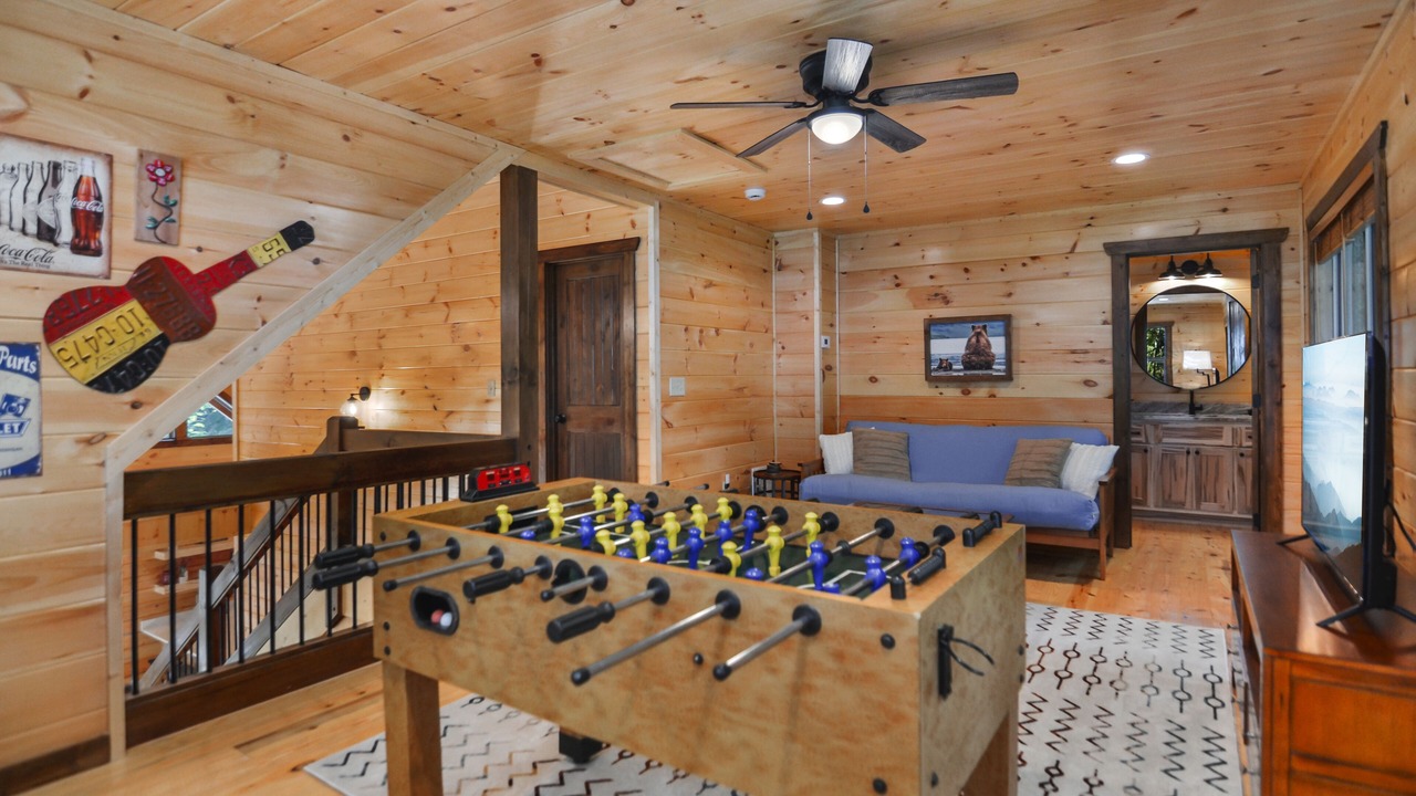 Photo of Bedroom in Walnut Mountain