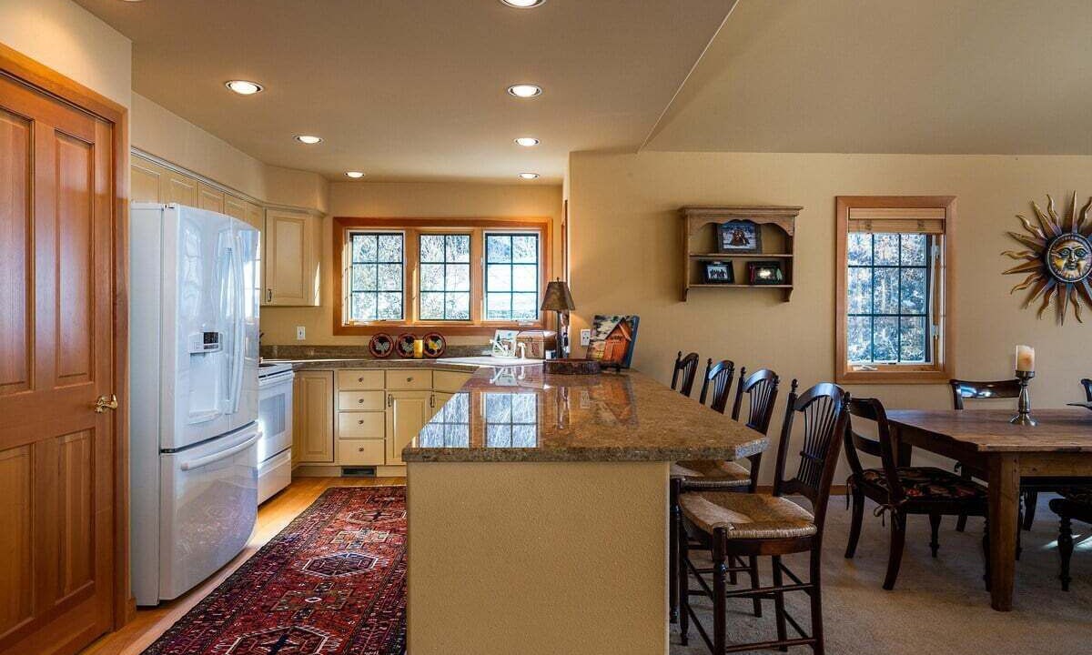 Photo of Kitchen in Warm Springs