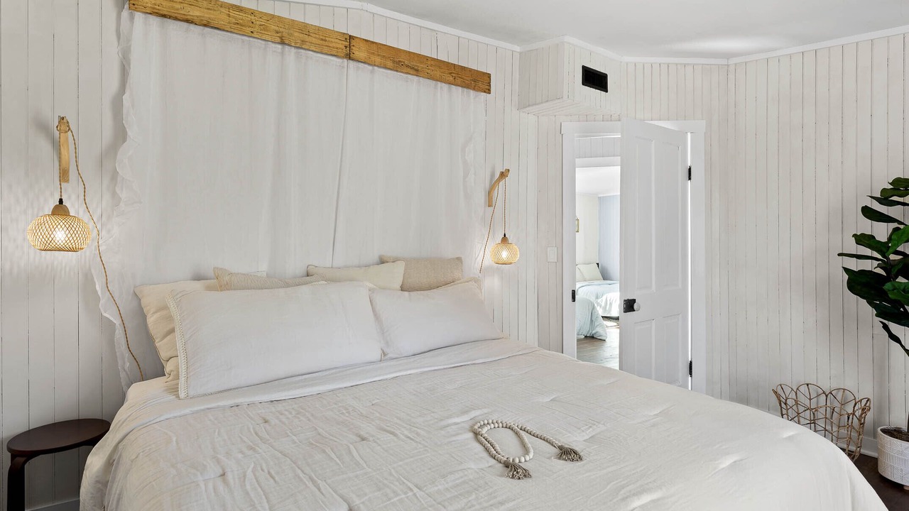 Photo of Bedroom in Lupton City