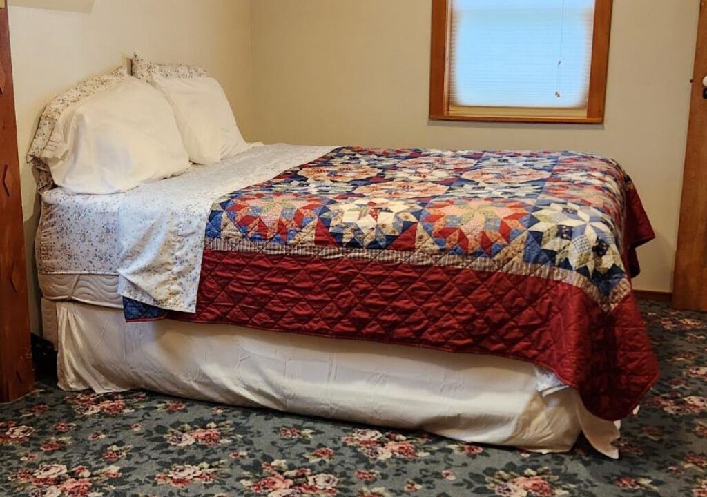 Photo of Bedroom in Nauvoo