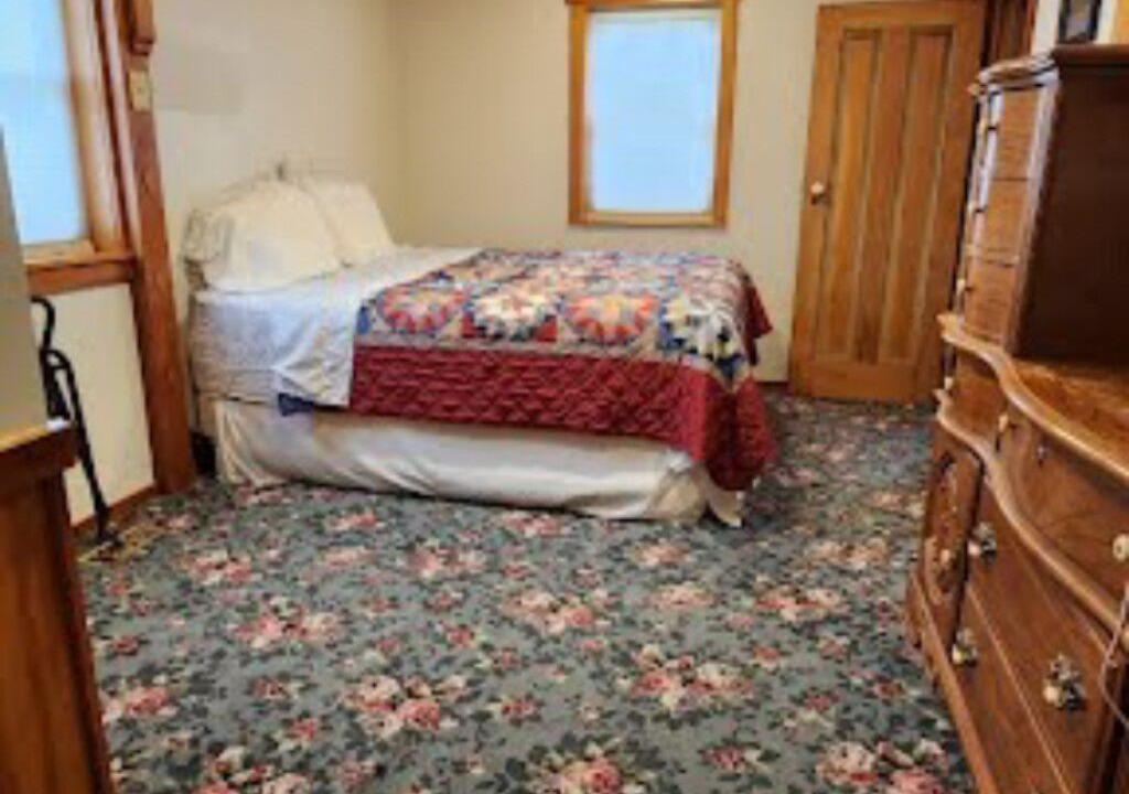 Photo of Bedroom in Nauvoo