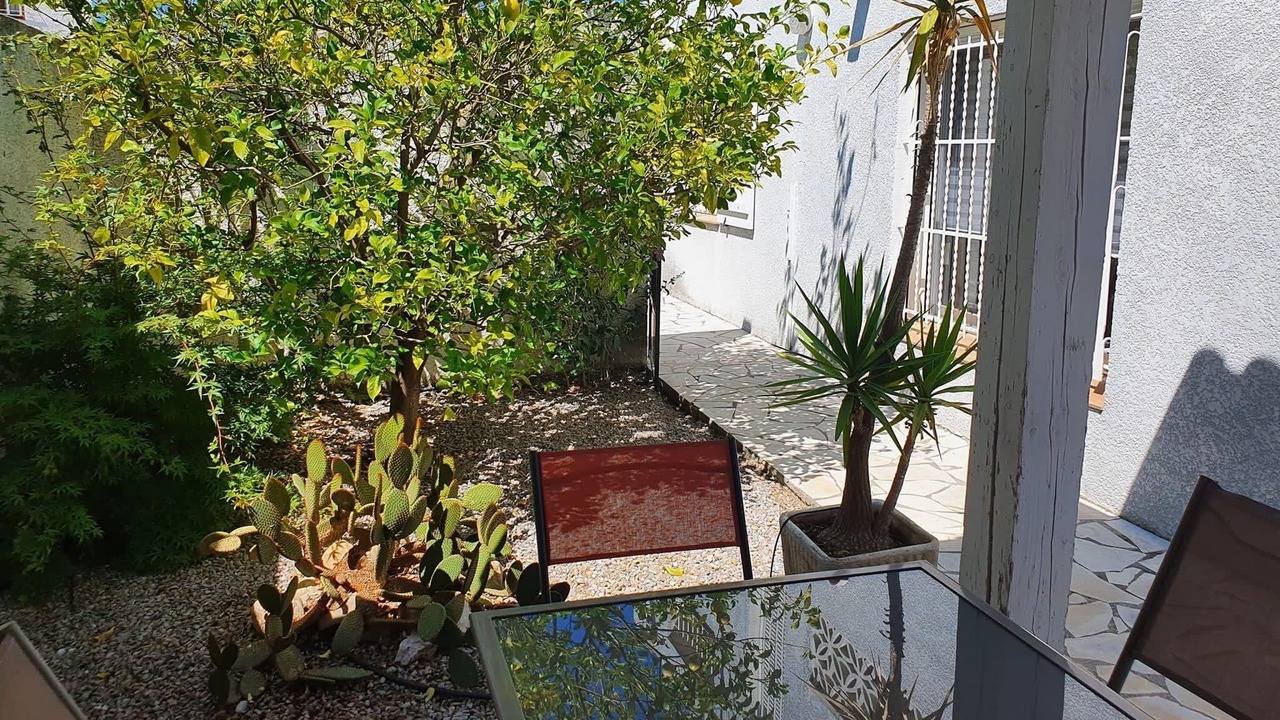Photo of Patio Balcony in Saint-Feliu-d'Avall