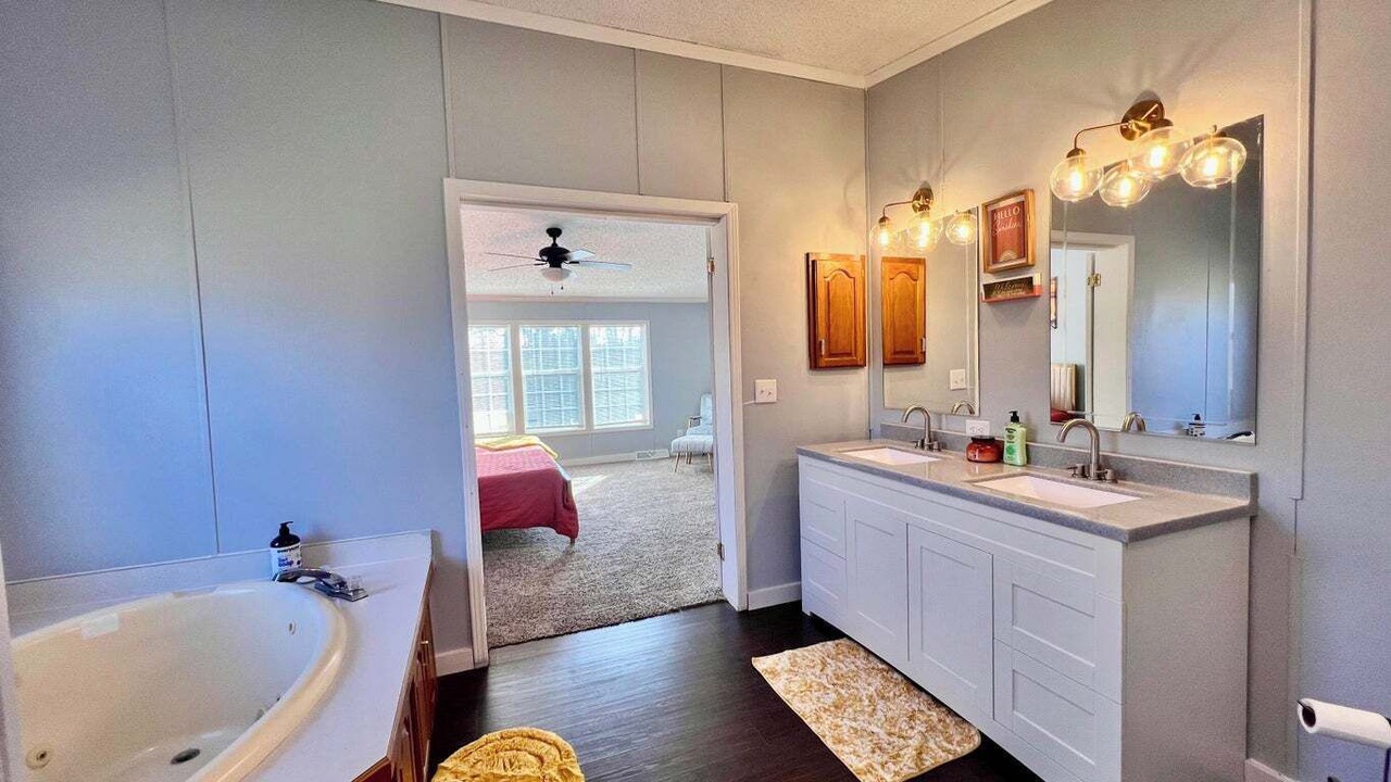 Photo of Bathroom in Lenox