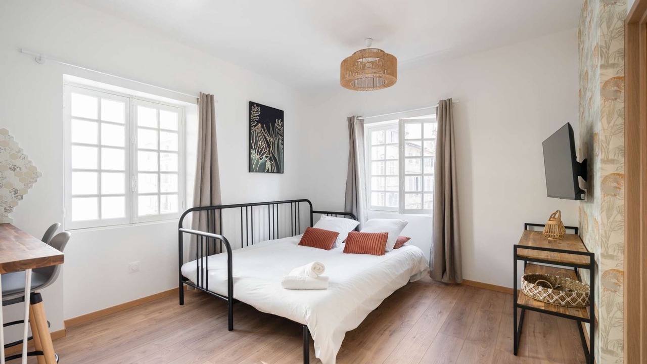 Photo of Bedroom in Opera