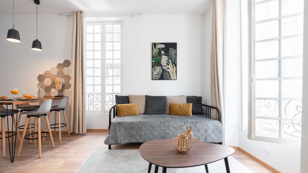 Photo of Others in Opera