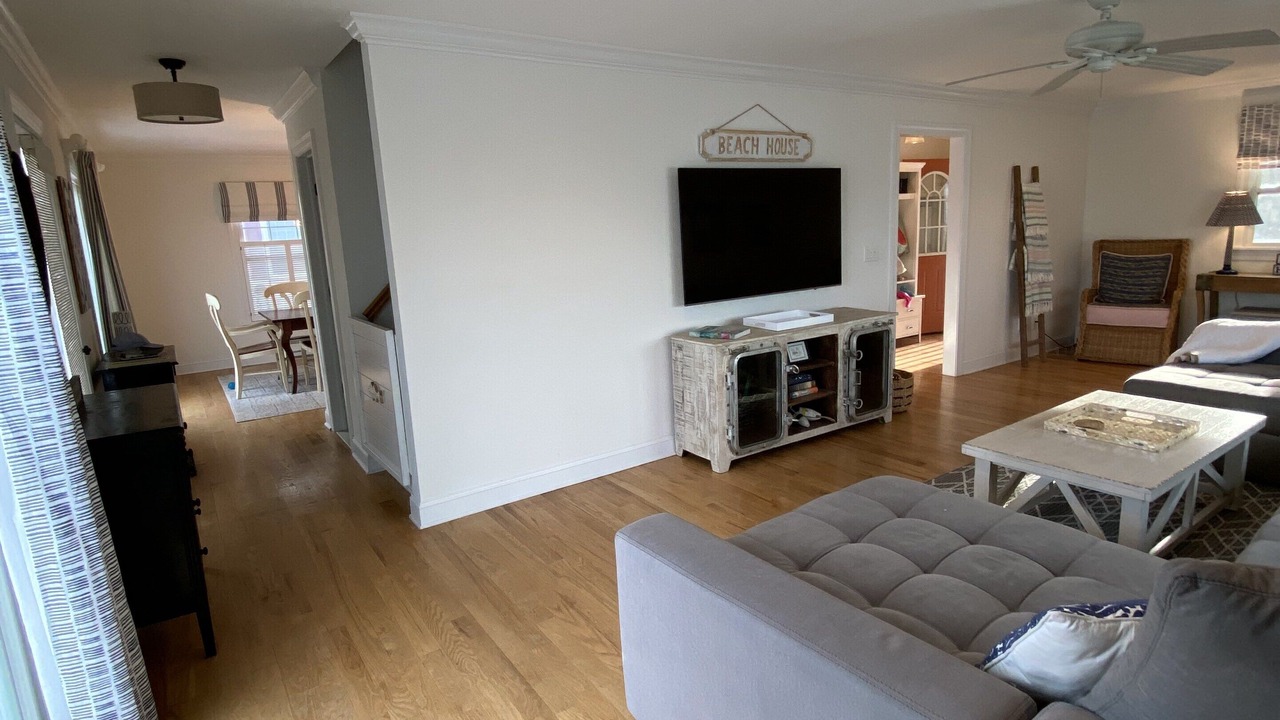 Photo of Livingroom in Mantoloking