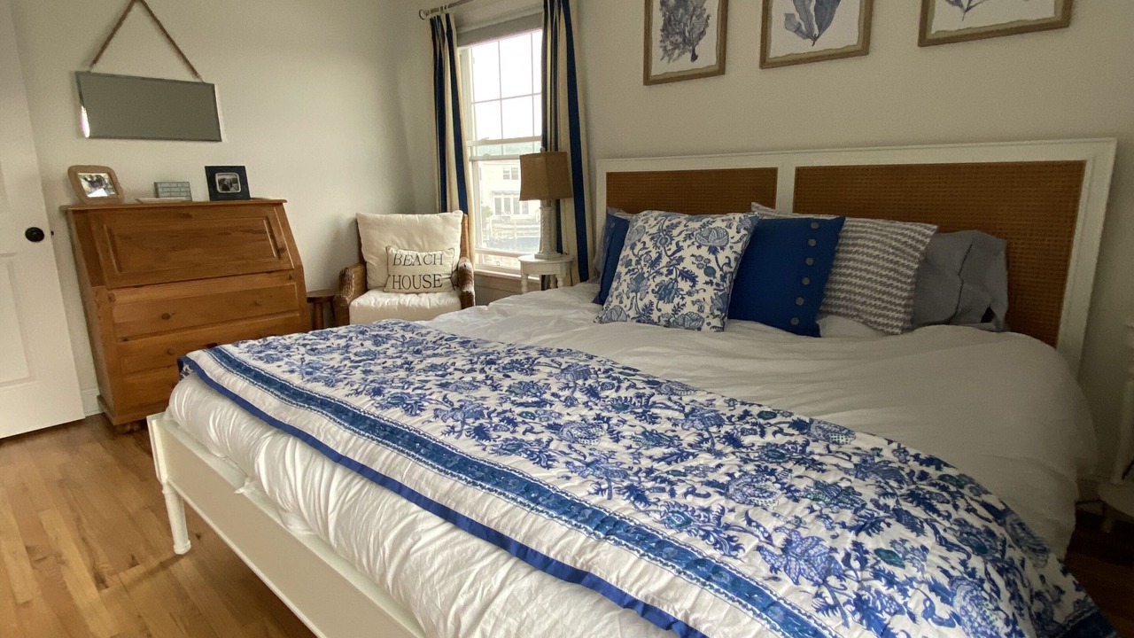 Photo of Bedroom in Mantoloking