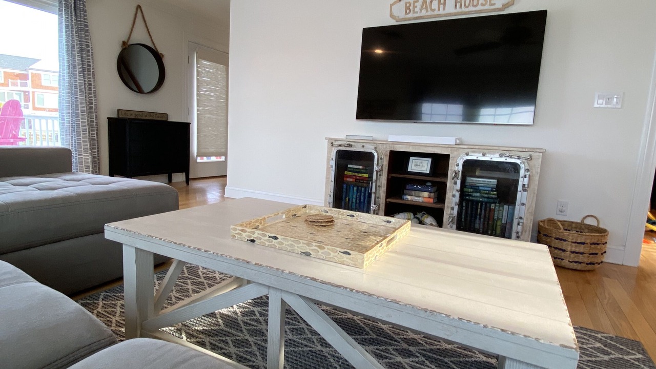 Photo of Livingroom in Mantoloking