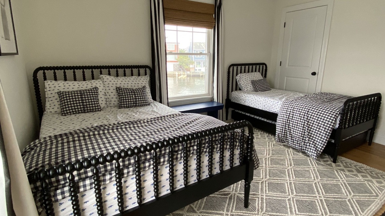 Photo of Bedroom in Mantoloking