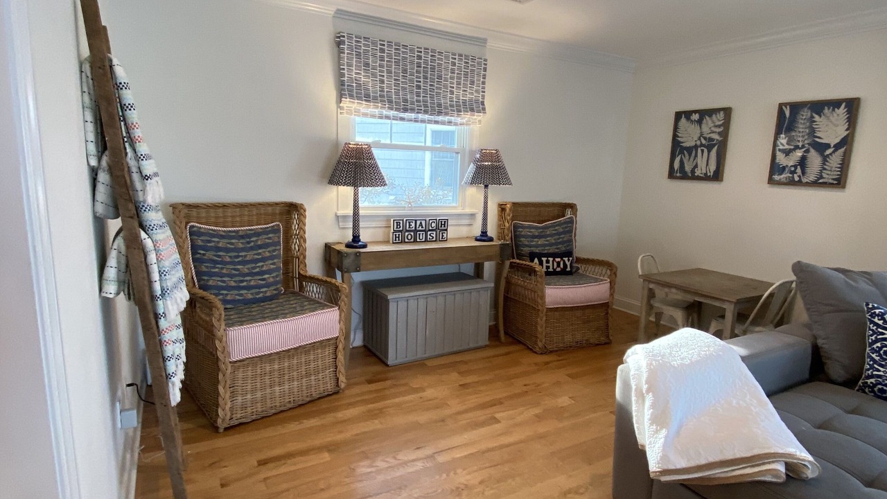 Photo of Livingroom in Mantoloking