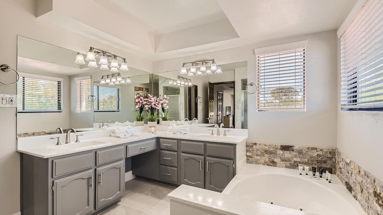 Photo of Bathroom in Pinto Palomino