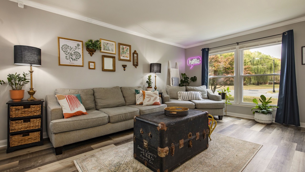 Photo of Livingroom in Bon Air