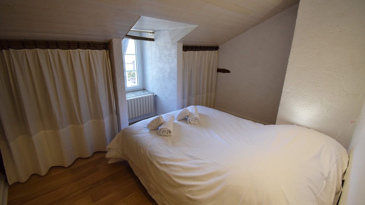 Photo of Bedroom in Saint-Laurent-la-Vallee