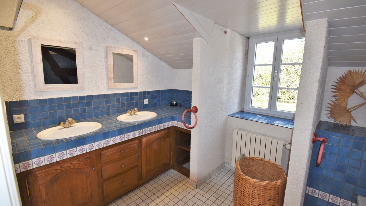 Photo of Bathroom in Saint-Laurent-la-Vallee