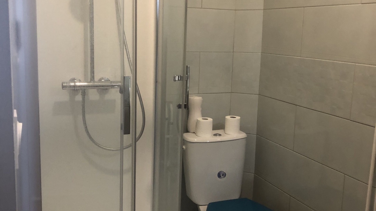 Photo of Bathroom in Chateaudun-Bannier
