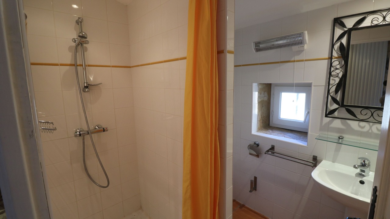Photo of Bathroom in Saint-Laurent-la-Vallee