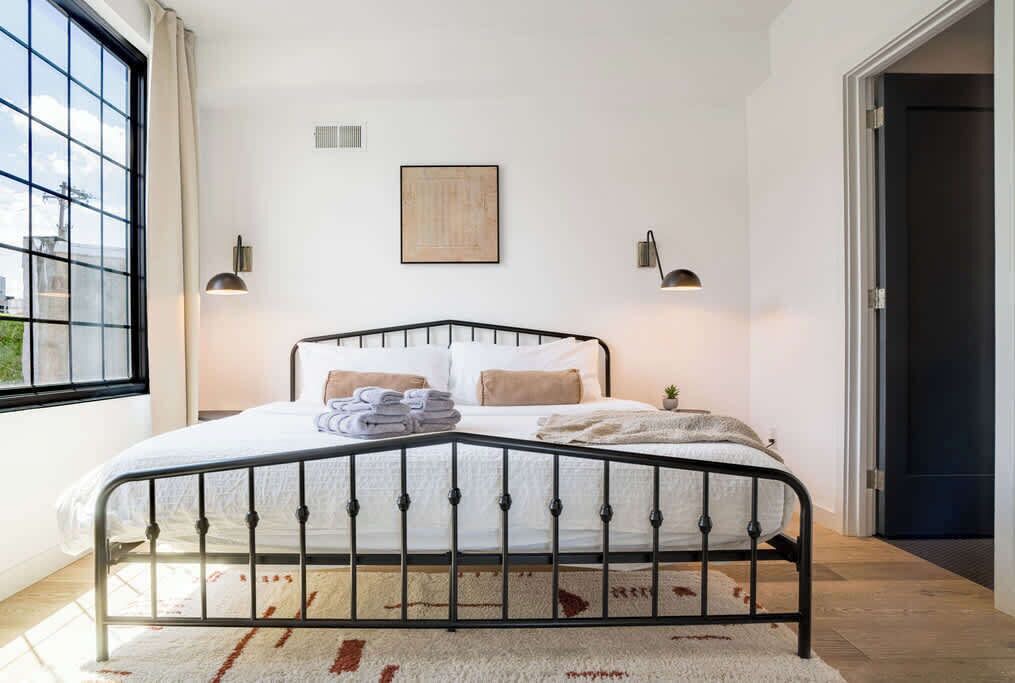 Photo of Bedroom in Olde Kensington