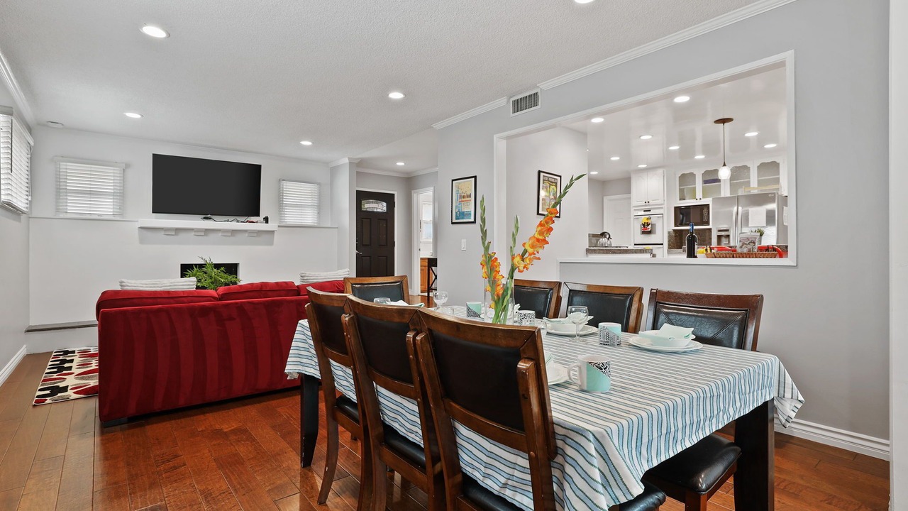 Photo of Livingroom in Southwest Anaheim