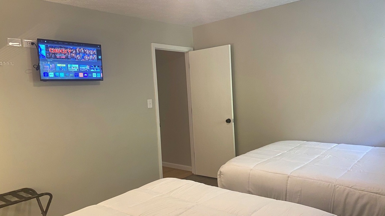 Photo of Bedroom in Pineville