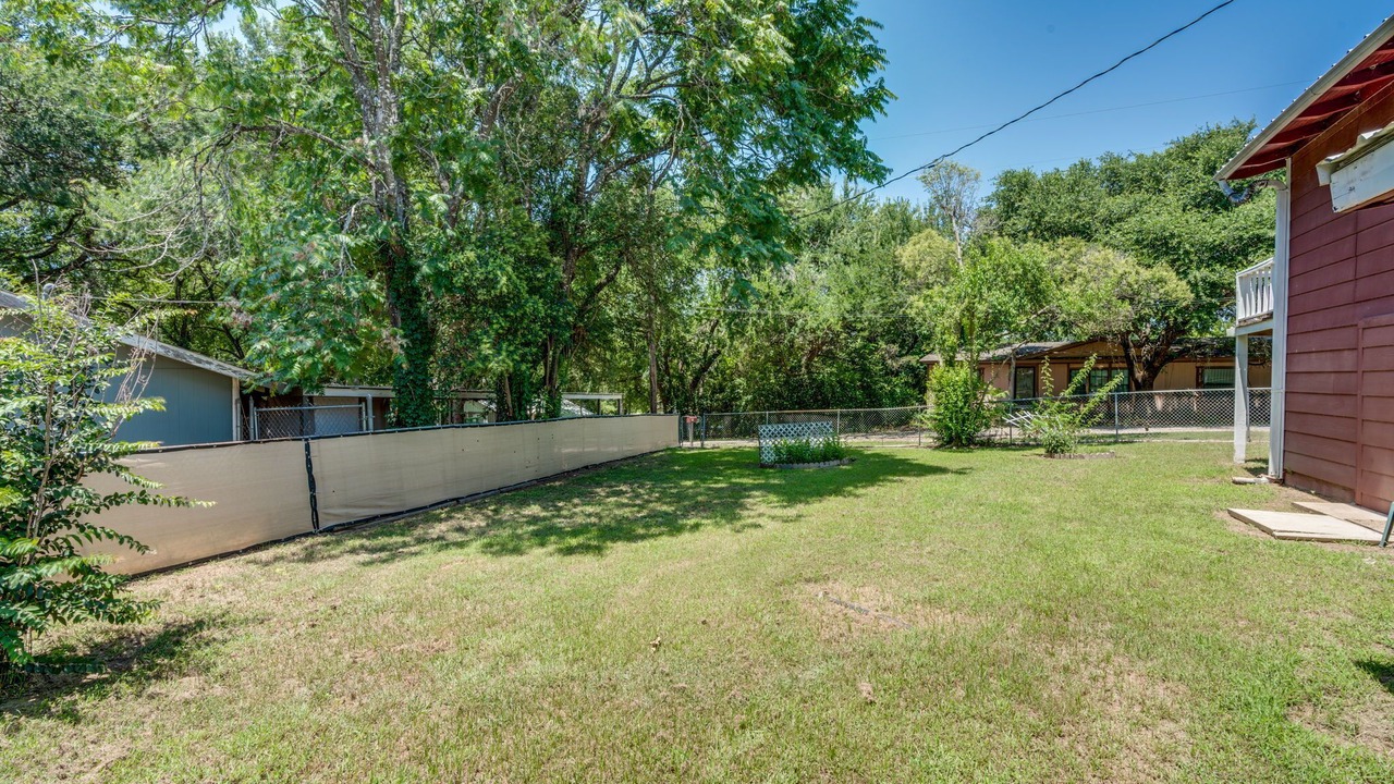 Photo of Outdoor in Dawson
