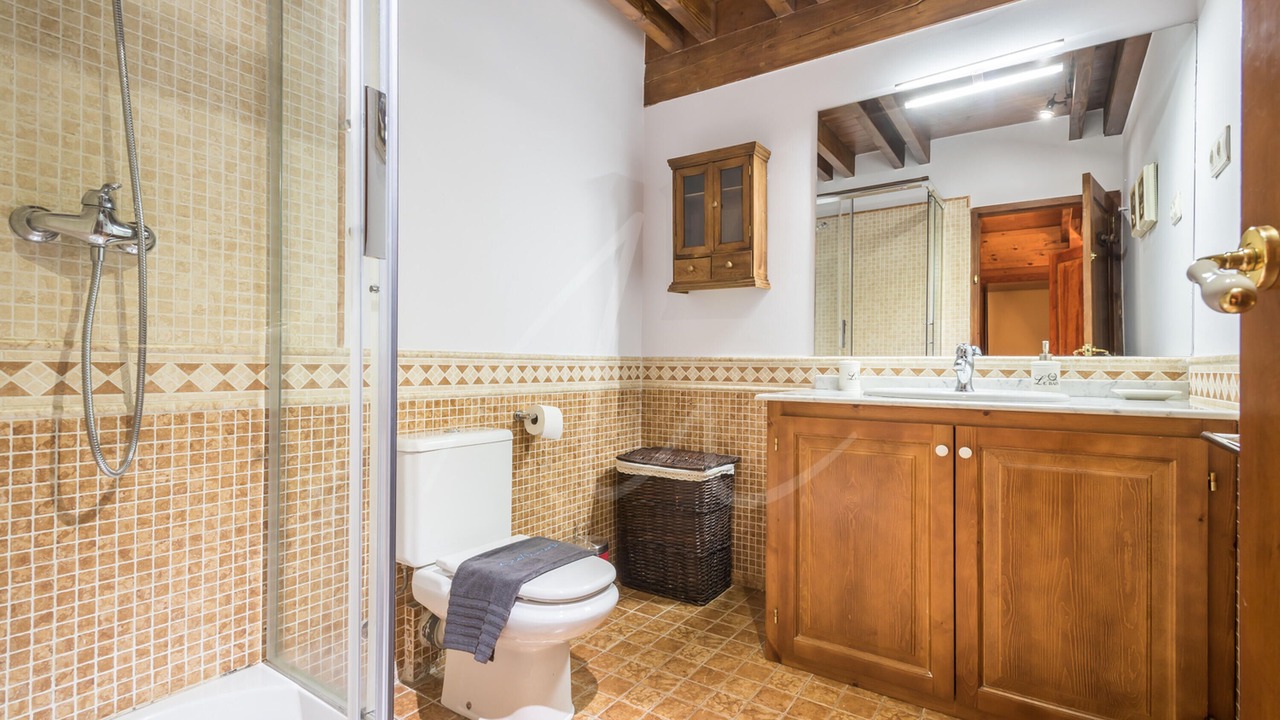 Photo of Bathroom in Arties