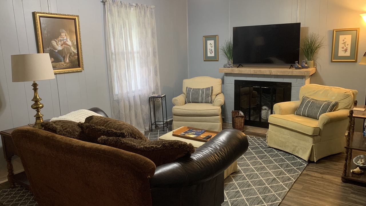 Photo of Livingroom in Midwest City