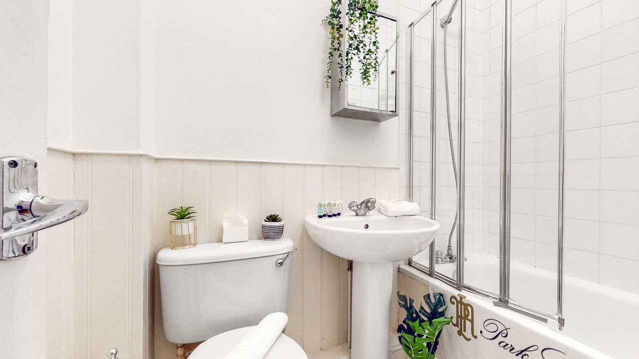 Photo of Bathroom in Bryanston and Dorset Square