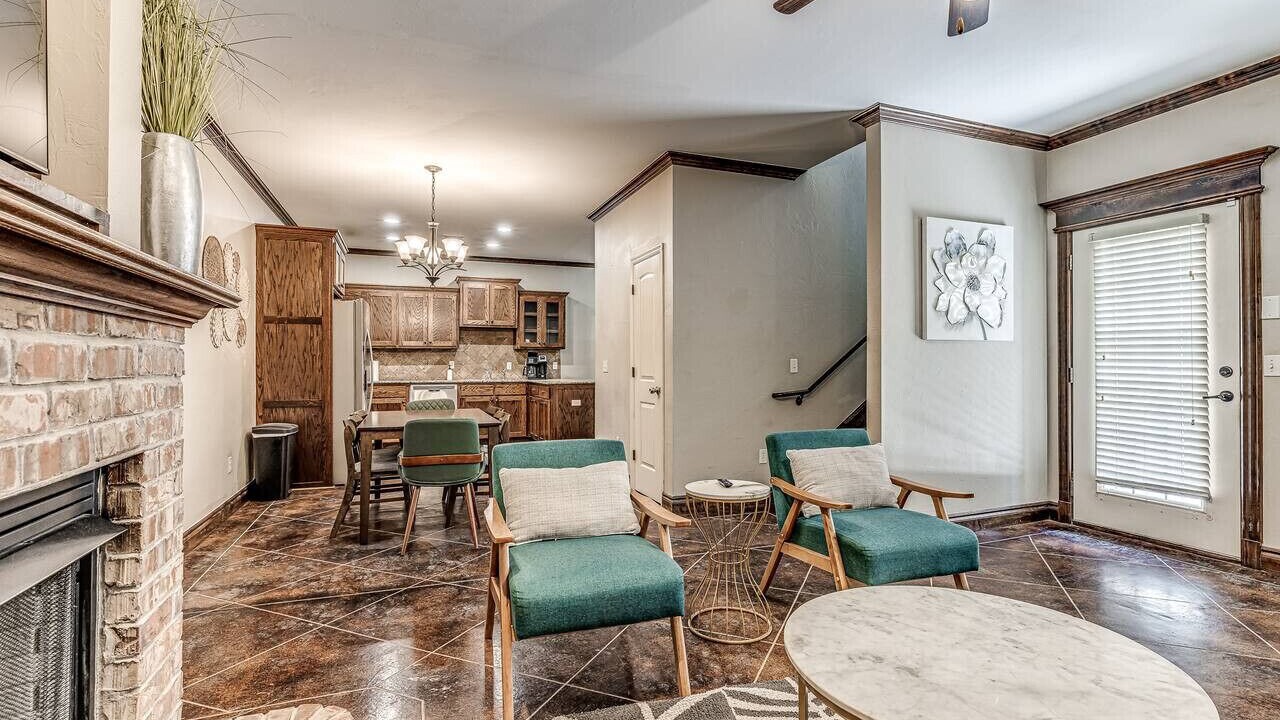 Photo of Livingroom in Central Oklahoma City