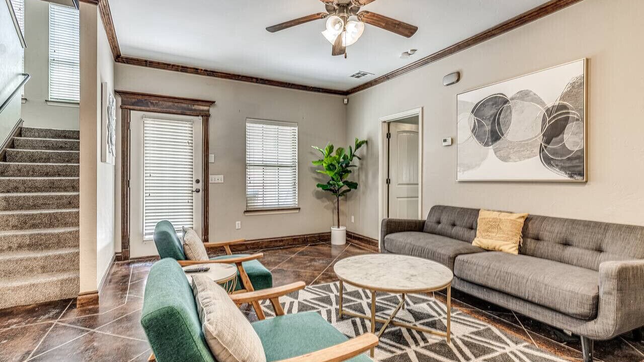 Photo of Livingroom in Central Oklahoma City