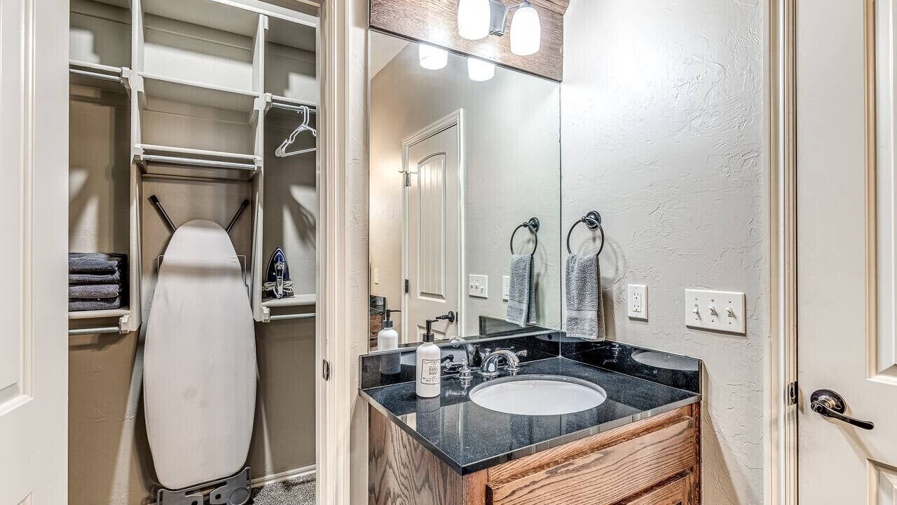 Photo of Bathroom in Central Oklahoma City