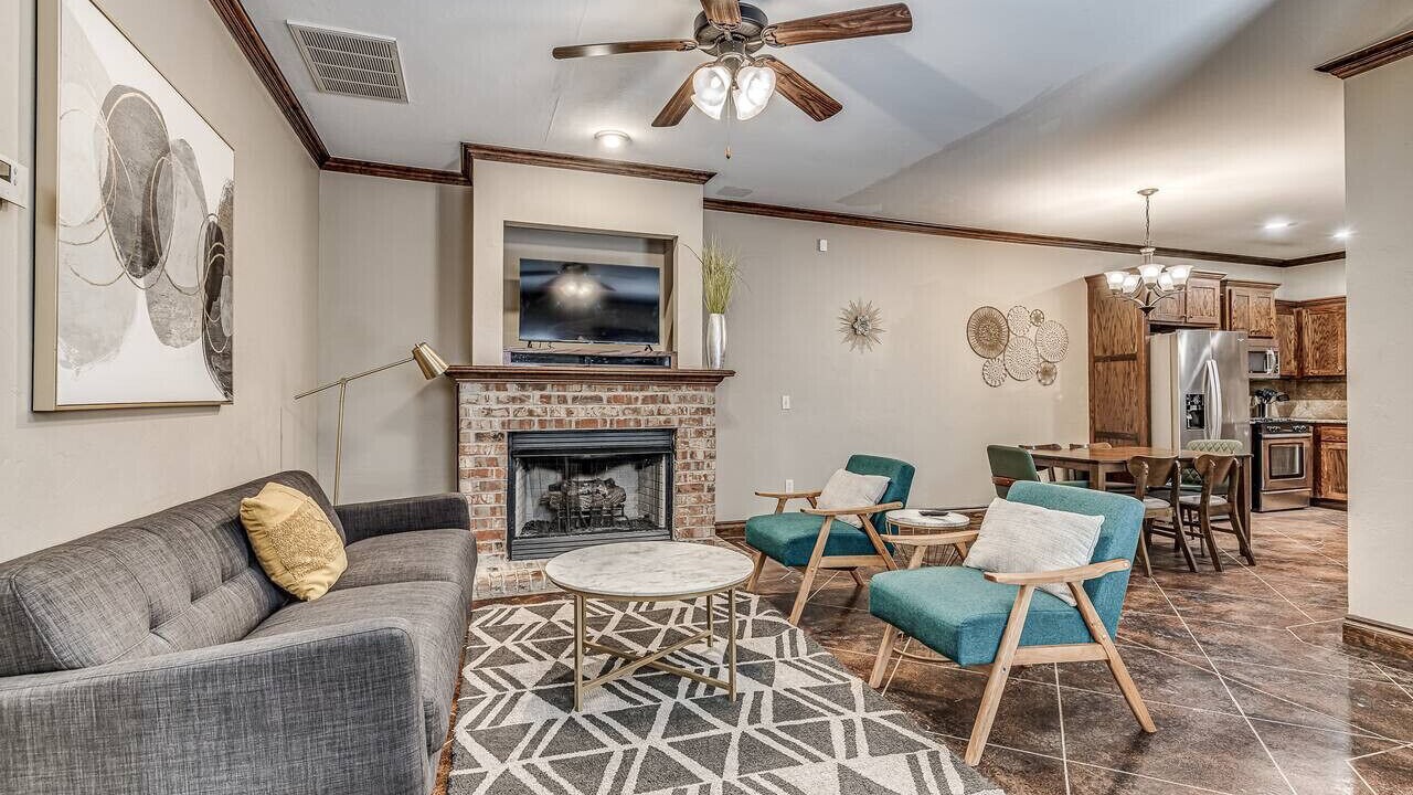 Photo of Livingroom in Central Oklahoma City
