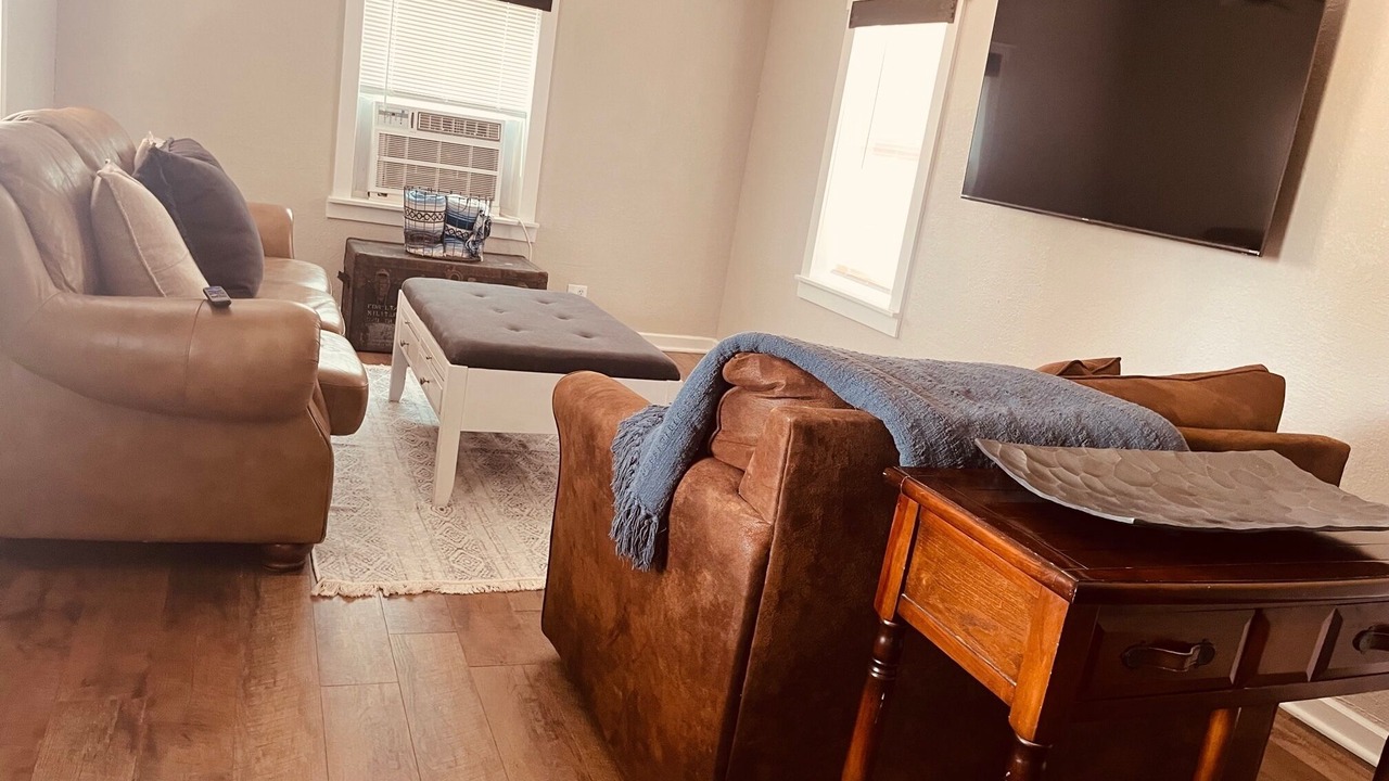 Photo of Livingroom in Iowa Park
