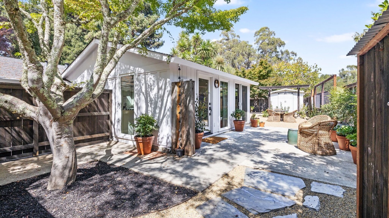 Photo of Patio Balcony in Browns Valley