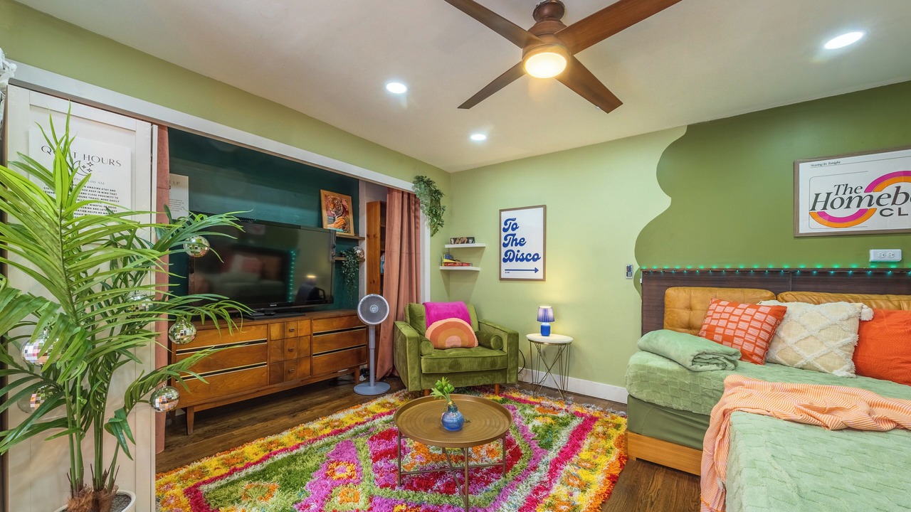 Photo of Livingroom in Sheffield and DePaul