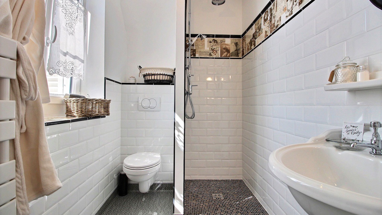 Photo of Bathroom in Courseulles-sur-Mer