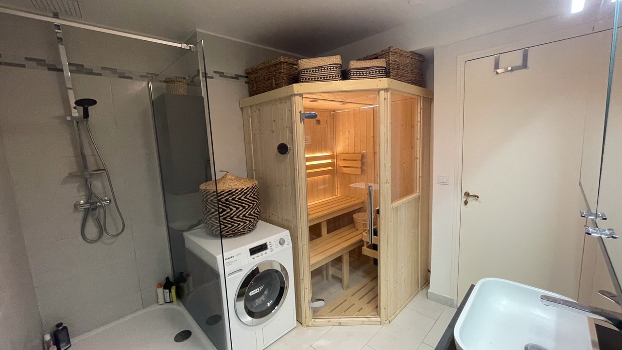 Photo of Bathroom in Necker