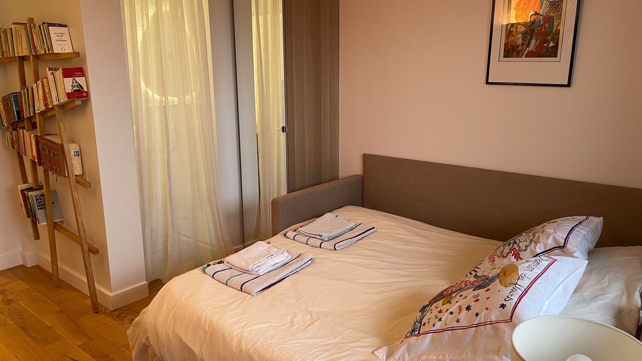 Photo of Bedroom in 15th Arrondissement