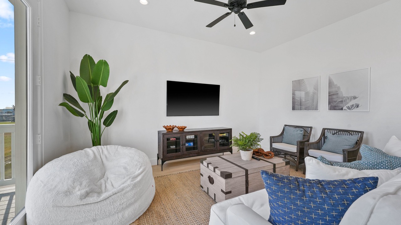 Photo of Livingroom in Terramar Beach