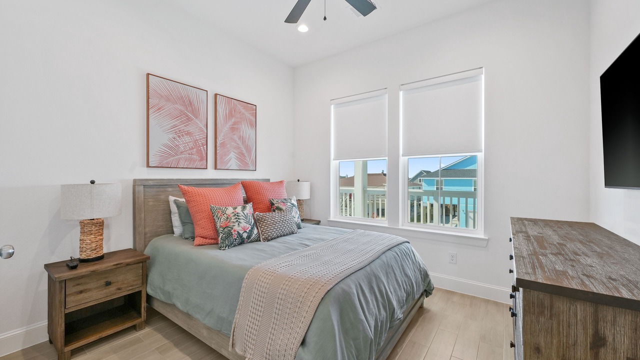 Photo of Bedroom in Terramar Beach