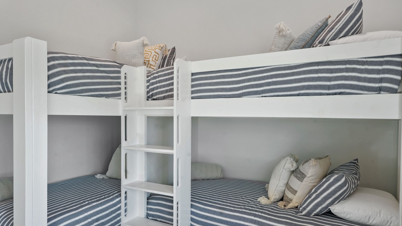 Photo of Bedroom in Terramar Beach