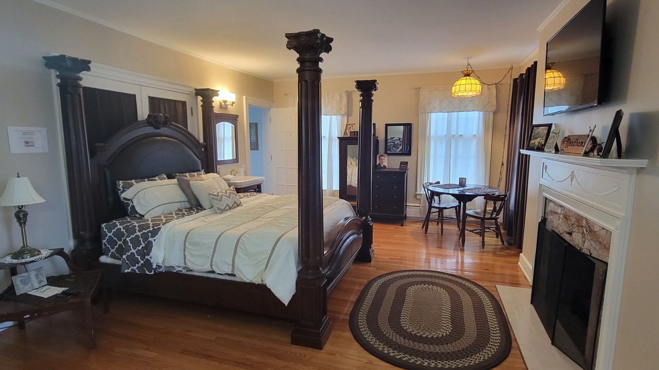 Photo of Bedroom in Owosso