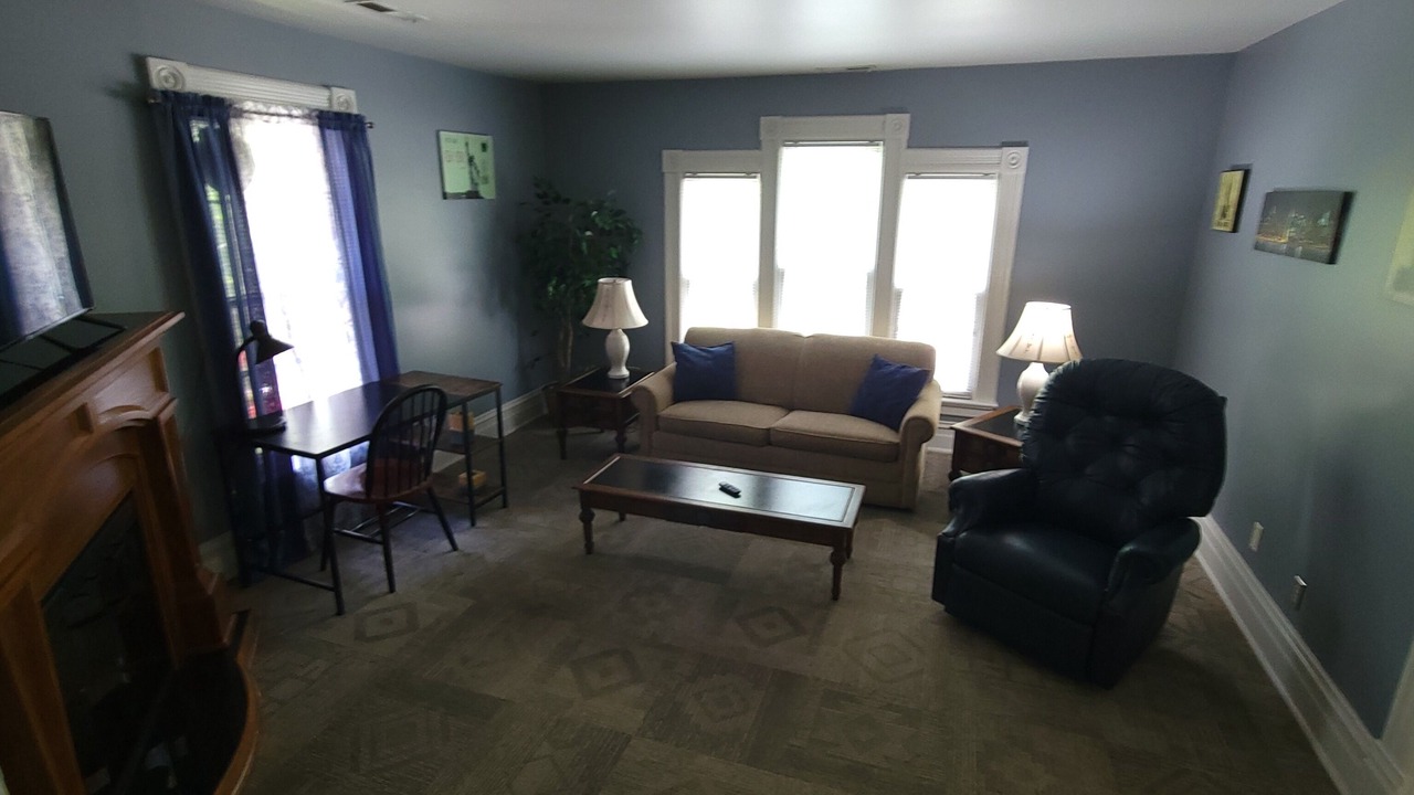 Photo of Livingroom in Owosso