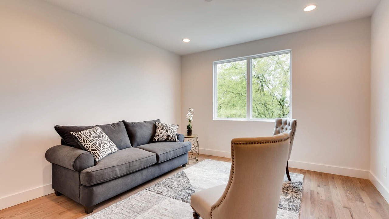 Photo of Livingroom in Talbot's Corner