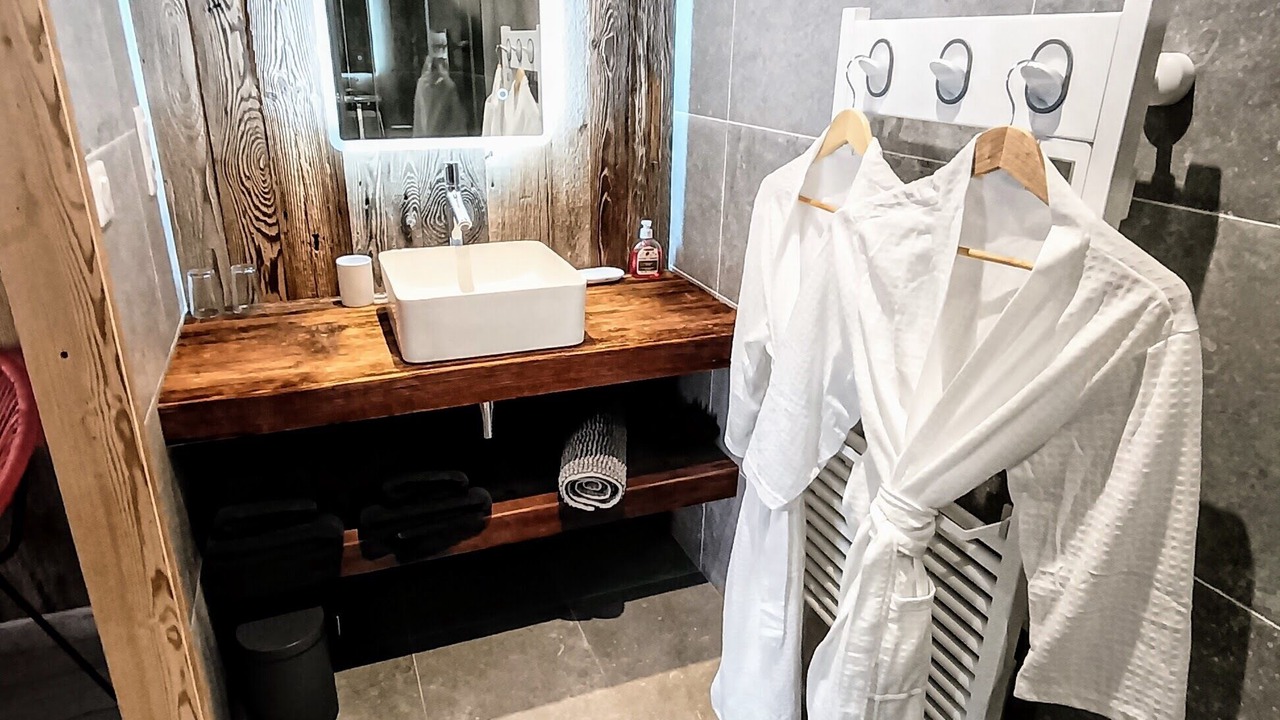 Photo of Bathroom in Samoens