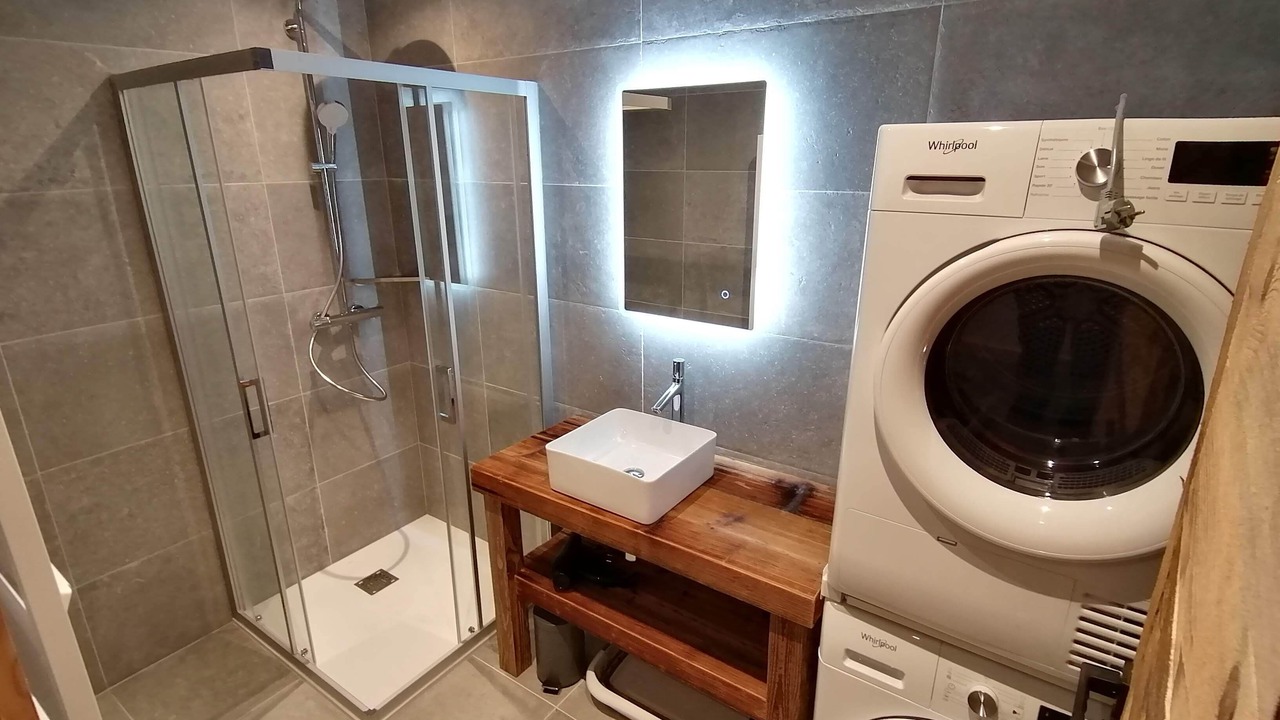 Photo of Bathroom in Samoens