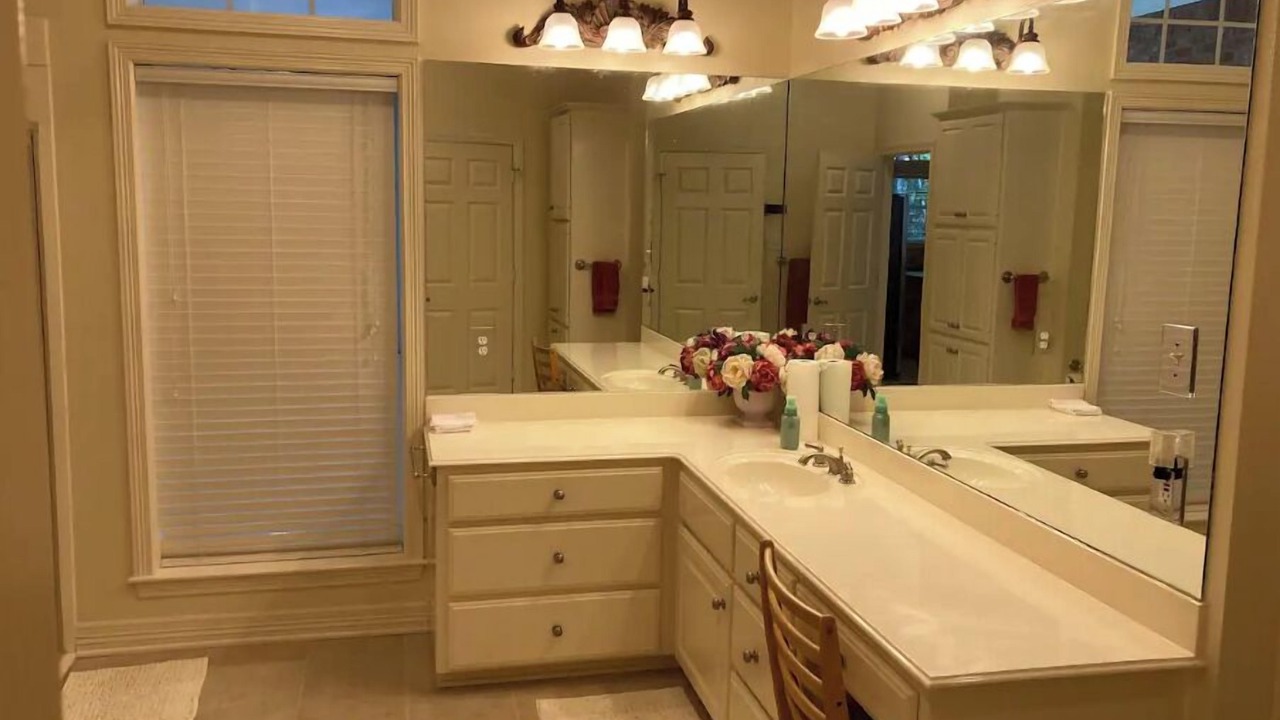 Photo of Bathroom in Flint
