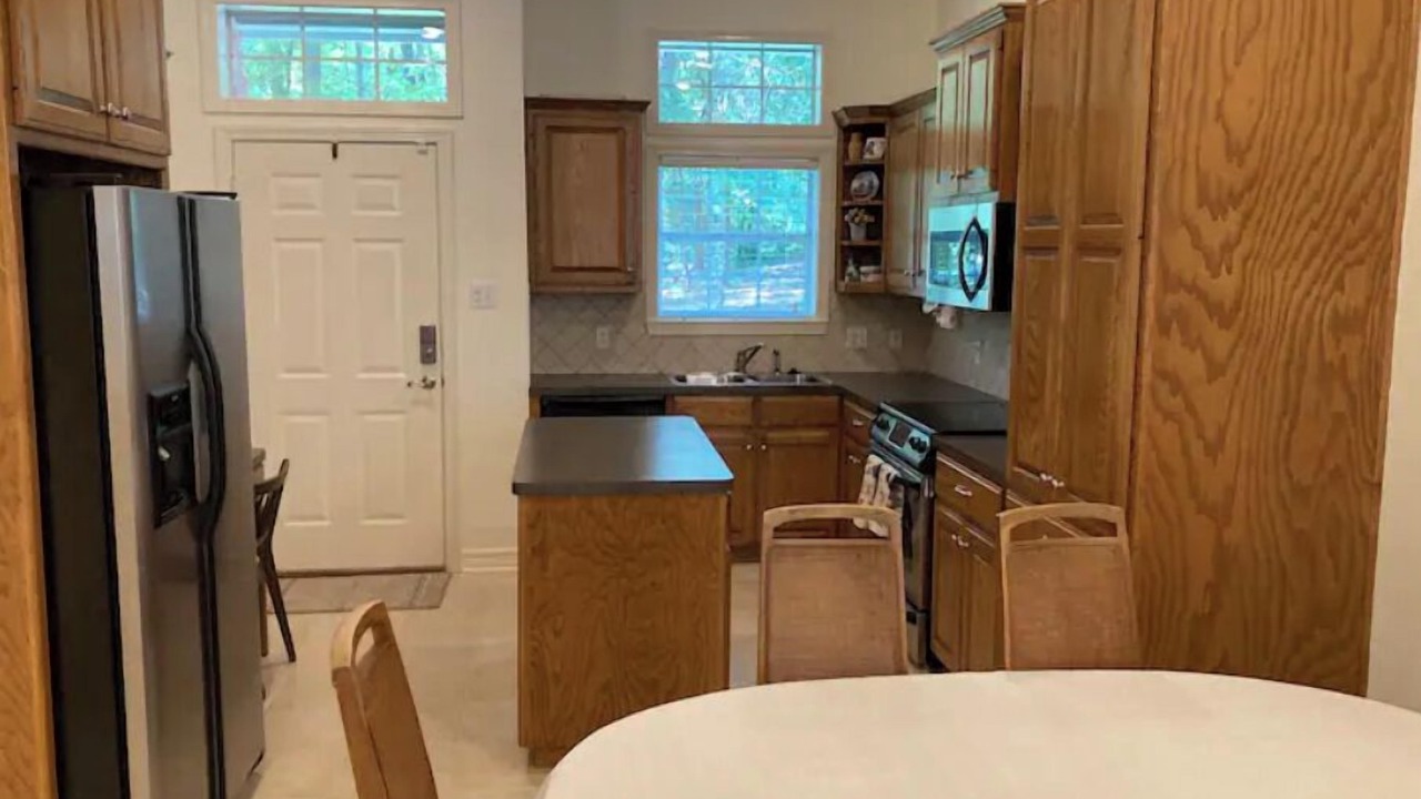 Photo of Kitchen in Flint