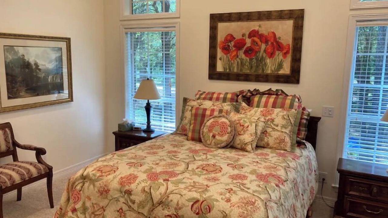 Photo of Bedroom in Flint